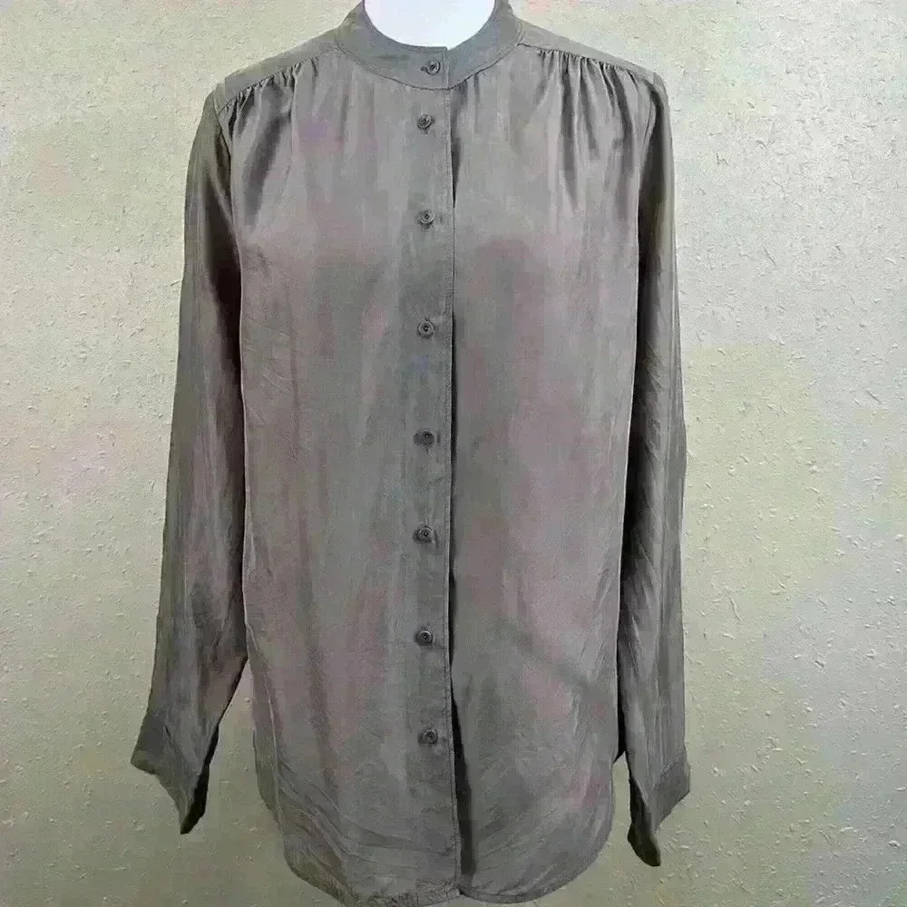 🔥TROVE cupro blend button front brown shirt/ blouse super soft and silky size M